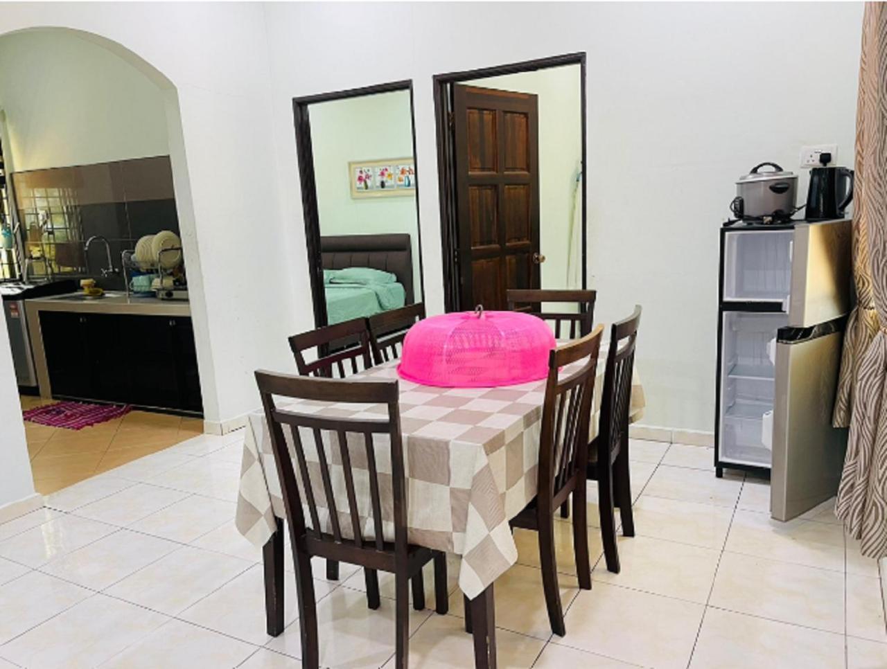 Faris'S Homestay & Resort Pasir Puteh Exterior photo