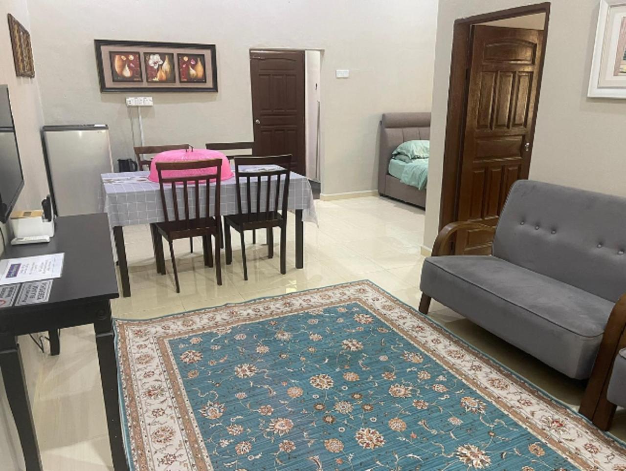 Faris'S Homestay & Resort Pasir Puteh Exterior photo