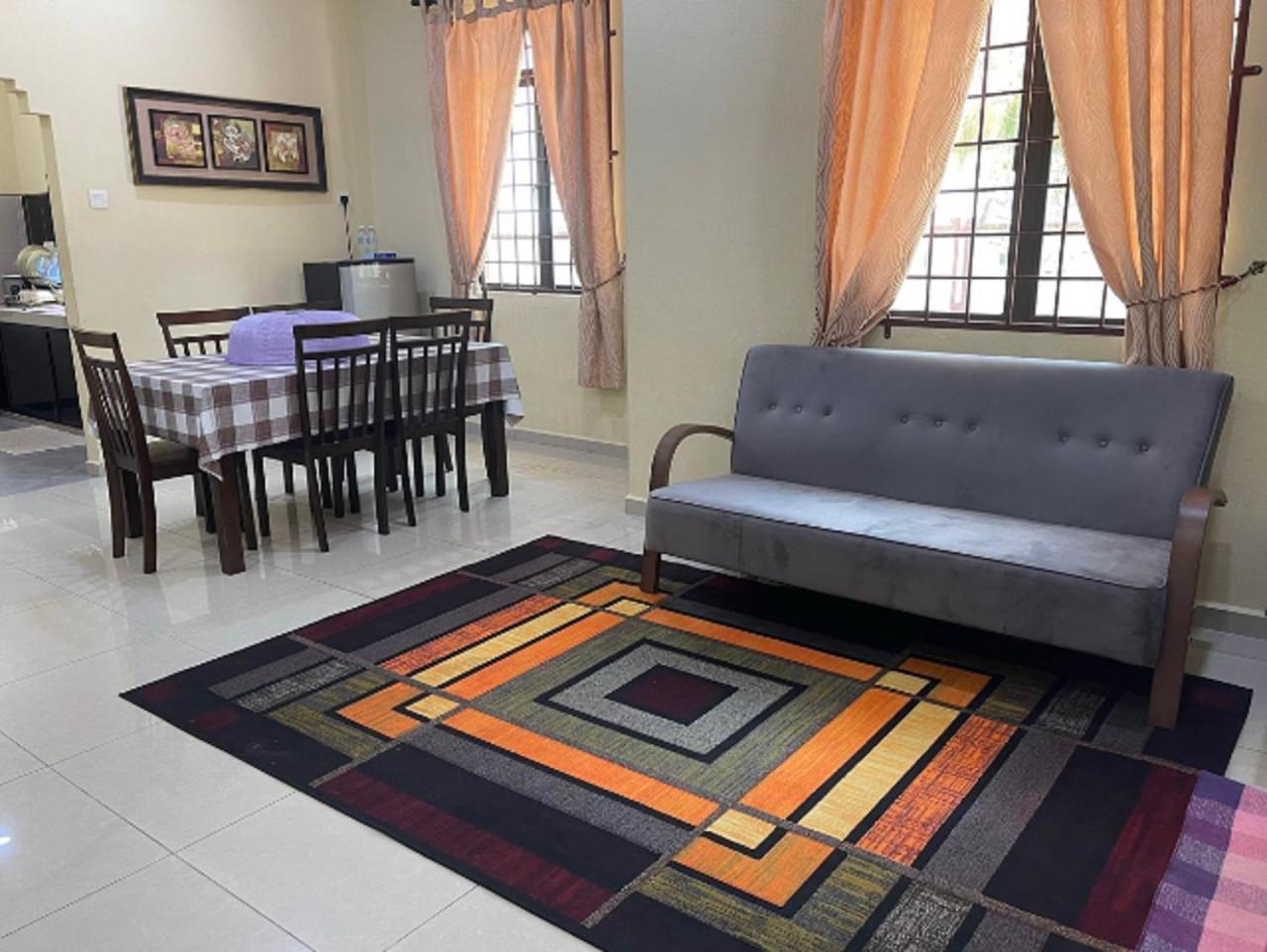 Faris'S Homestay & Resort Pasir Puteh Exterior photo